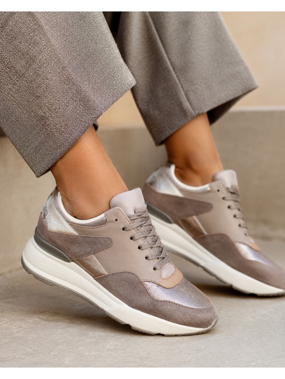 NWT George Hogg Women’s Platform Sneakers EU38/US 8 Gray Metallic Leather Suede